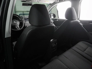 Внедорожник Volkswagen Tiguan 2011 года, 1229000 рублей, Воронеж