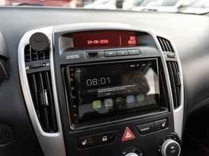Хетчбэк Kia Ceed 2010 года, 799000 рублей, Саратов