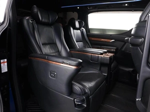 Минивэн Toyota Alphard 2016 года, 3548888 рублей, Москва