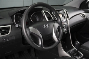 Хетчбэк Hyundai i30 2016 года, 1090000 рублей, Омск