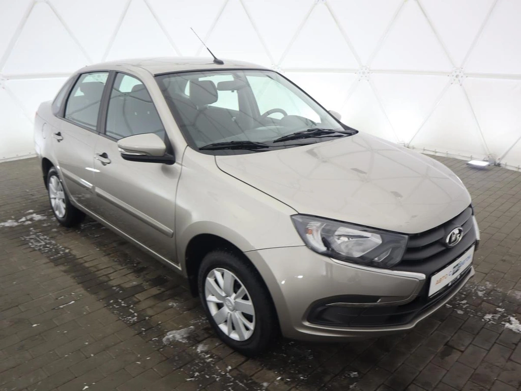 Седан ВАЗ (LADA) Granta 2019 года, 750000 рублей, Орёл