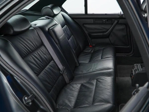 Седан BMW M5 1991 года, 5599777 рублей, Москва