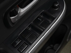 Внедорожник Suzuki Grand Vitara 2012 года, 1150000 рублей, Омск