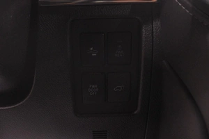 Внедорожник Toyota Land Cruiser 2015 года, 5319000 рублей, Новокузнецк