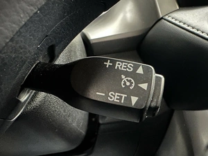 Внедорожник Toyota RAV4 2018 года, 2644990 рублей, Красноярск