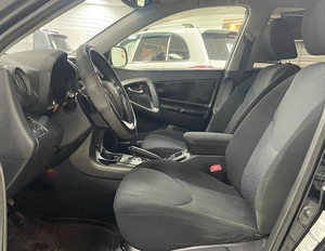 Внедорожник Toyota RAV4 2012 года, 1499999 рублей, Ачинск