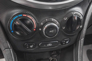 Седан Hyundai Solaris 2011 года, 729000 рублей, Барнаул