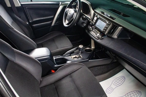 Внедорожник Toyota RAV4 2014 года, 1799000 рублей, Сургут