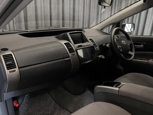 Лифтбек Toyota Prius 2009 года, 949000 рублей, Красноярск