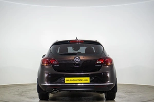 Хетчбэк Opel Astra 2014 года, 959000 рублей, Оренбург