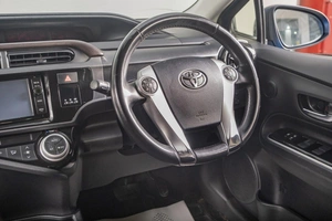 Хетчбэк Toyota Aqua 2016 года, 999000 рублей, Томск