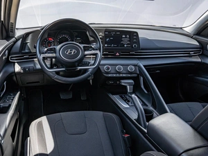 Седан Hyundai Elantra 2022 года, 1865000 рублей, Краснодар
