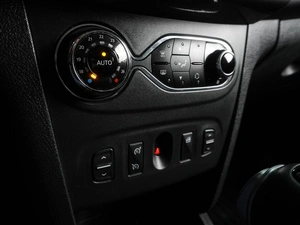 Хетчбэк Renault Sandero Stepway 2016 года, 1170000 рублей, Воронеж