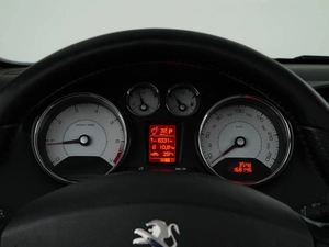 Кабриолет Peugeot 308 2012 года, 1650000 рублей, Москва