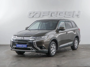Внедорожник Mitsubishi Outlander 2018 года, 1654055 рублей, Москва