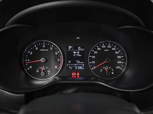 Седан Kia Rio 2018 года, 915111 рублей, Ставрополь