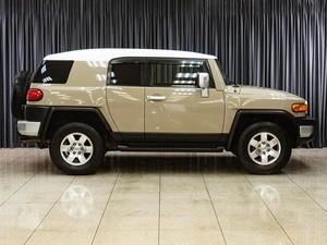 Внедорожник Toyota FJ Cruiser 2021 года, 5819000 рублей, Тюмень