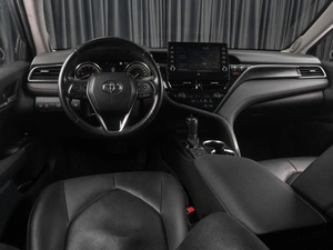 Седан Toyota Camry 2022 года, 3710000 рублей, Тюмень