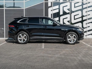 Внедорожник Jaguar F-Pace 2017 года, 2700000 рублей, Краснодар