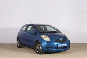Хетчбэк Toyota Yaris 2008 года, 699000 рублей, Новосибирск