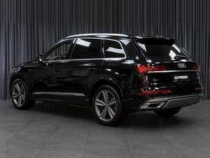Внедорожник Audi Q7 2020 года, 6899000 рублей, Тюмень
