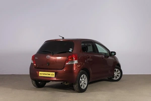 Хетчбэк Toyota Vitz 2009 года, 689000 рублей, Новосибирск