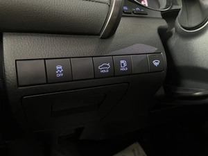 Седан Toyota Camry 2019 года, 2187000 рублей, Солонцы