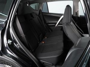 Внедорожник Toyota RAV4 2019 года, 2270000 рублей, Красный Пахарь
