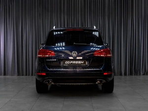 Внедорожник Volkswagen Touareg 2012 года, 1849000 рублей, Тюмень
