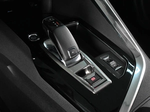 Внедорожник Peugeot 3008 2021 года, 2290000 рублей, Аксай