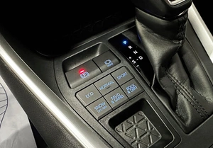 Внедорожник Toyota RAV4 2021 года, 3697000 рублей, Красноярск