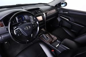 Седан Toyota Camry 2017 года, 2399000 рублей, Пермь