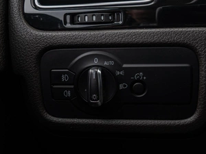 Внедорожник Volkswagen Touareg 2011 года, 2100000 рублей, Краснодар