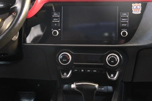 Седан Kia Rio 2021 года, 1899000 рублей, Омск