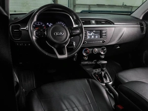 Седан Kia Rio 2021 года, 1534000 рублей, Воронеж