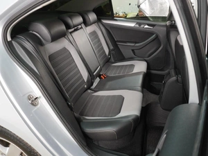Седан Volkswagen Jetta 2012 года, 1069000 рублей, Воронеж