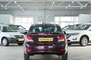 Седан Hyundai Solaris 2012 года, 869000 рублей, Омск