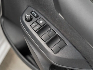 Хетчбэк Toyota Yaris 2021 года, 1270000 рублей, Красноярск