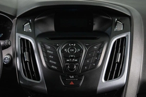 Хетчбэк Ford Focus 2013 года, 989000 рублей, Сургут