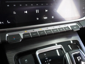 Внедорожник Geely Atlas Pro 2023 года, 2049000 рублей, Воронеж