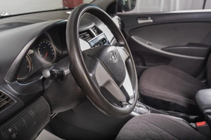 Седан Hyundai Solaris 2014 года, 839000 рублей, Томск