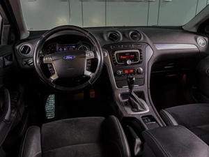 Седан Ford Mondeo 2012 года, 839000 рублей, Воронеж