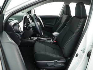 Внедорожник Toyota RAV4 2019 года, 2887077 рублей, Москва