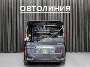 Минивэн Honda Stepwgn 2016 года, 1850000 рублей, Красноярск