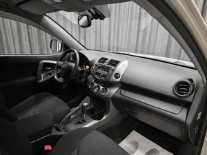 Внедорожник Toyota RAV4 2010 года, 1260000 рублей, Красноярск