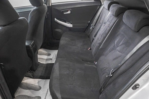 Лифтбек Toyota Prius 2013 года, 1149000 рублей, Барнаул