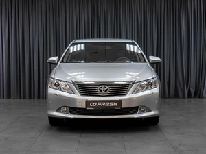 Седан Toyota Camry 2013 года, 1929000 рублей, Тюмень