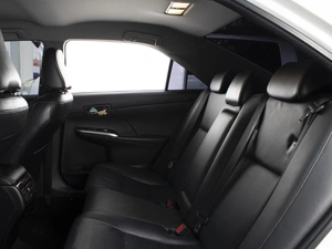 Седан Toyota Camry 2018 года, 2690000 рублей, Омск