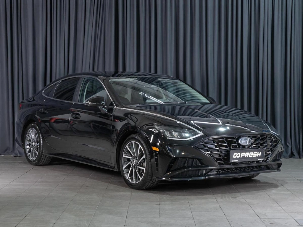Седан Hyundai Sonata 2019 года, 2440000 рублей, Волгоград