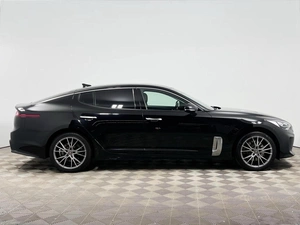 Лифтбек Kia Stinger 2018 года, 2523300 рублей, Казань